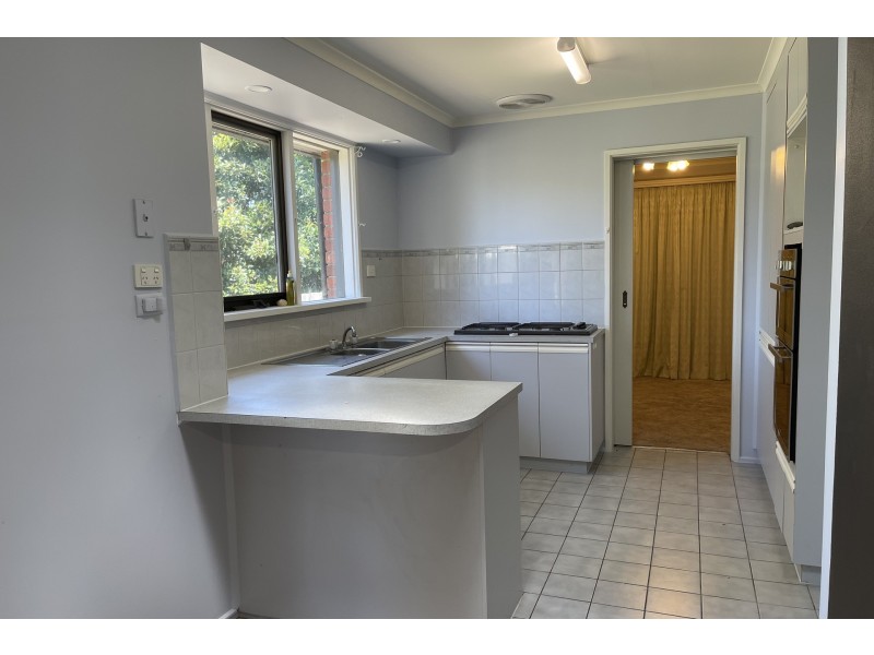 2 Jade Court, Hampton Park VIC 3976