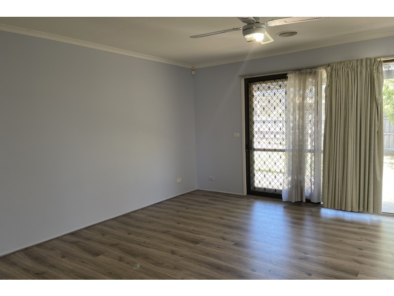 2 Jade Court, Hampton Park VIC 3976