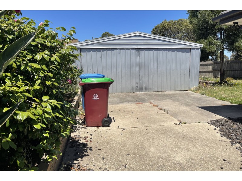 2 Jade Court, Hampton Park VIC 3976