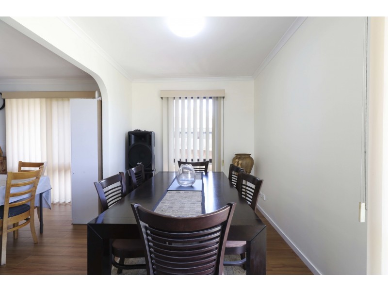 9 Lewisham Close, Hampton Park VIC 3976