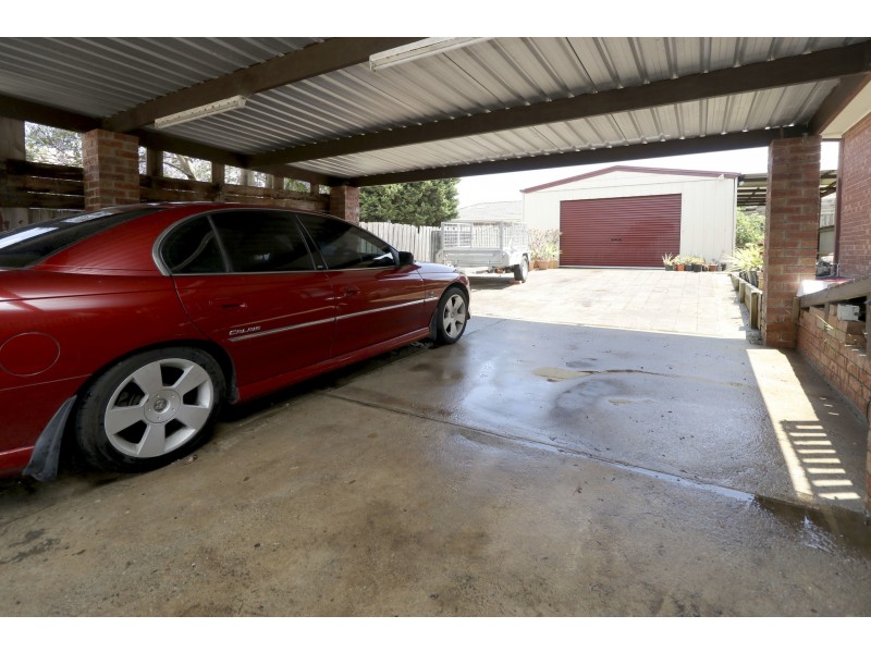 9 Lewisham Close, Hampton Park VIC 3976