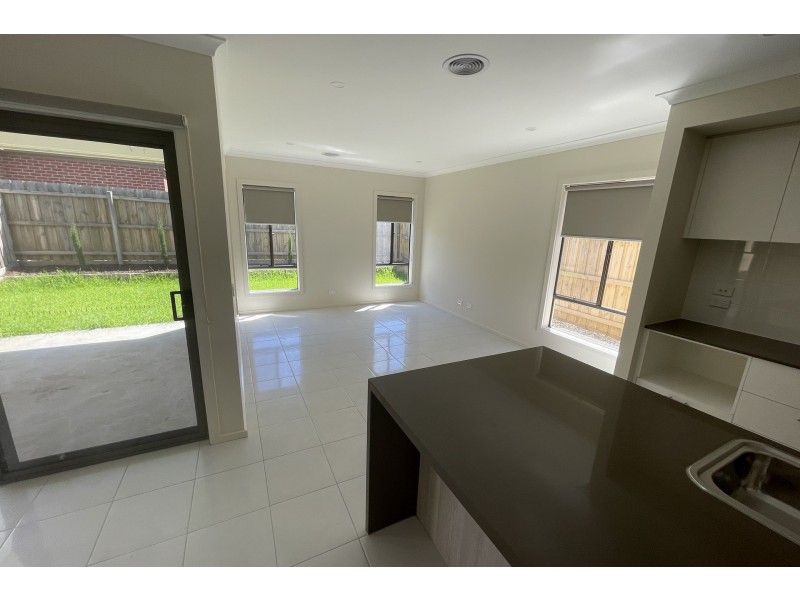 51 Haflinger Avenue, Cranbourne East VIC 3977