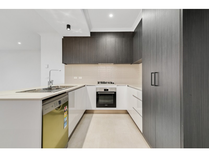 108-110 Endeavour Drive, Cranbourne North VIC 3977