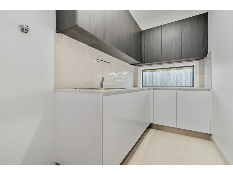 108-110 Endeavour Drive, Cranbourne North VIC 3977