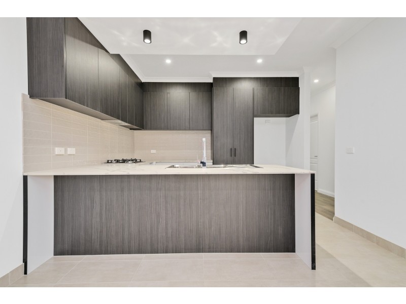 108-110 Endeavour Drive, Cranbourne North VIC 3977