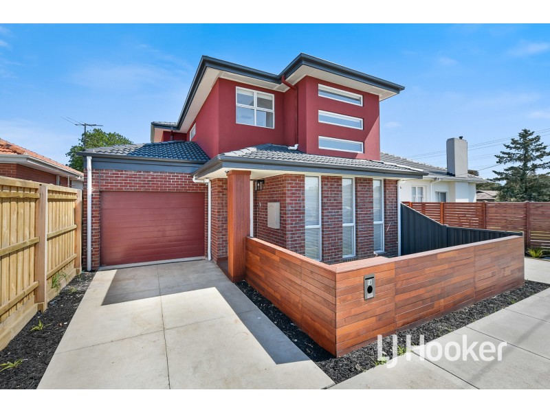 1a Jenner Court, Hampton Park VIC 3976