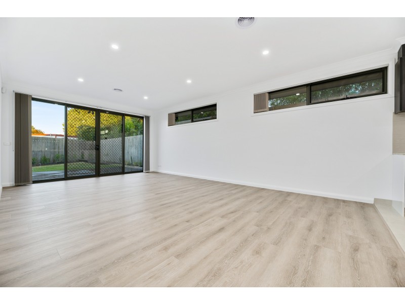 4/108 Endeavour Drive, Cranbourne North VIC 3977