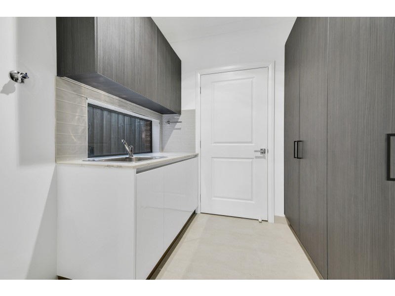 4/108 Endeavour Drive, Cranbourne North VIC 3977