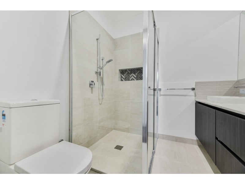 4/108 Endeavour Drive, Cranbourne North VIC 3977