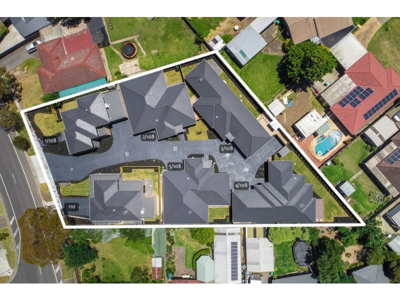 4/108 Endeavour Drive, Cranbourne North VIC 3977