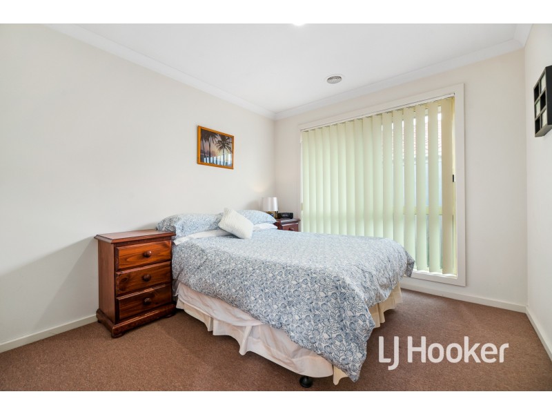 13/4 Paydon Way, Hampton Park VIC 3976