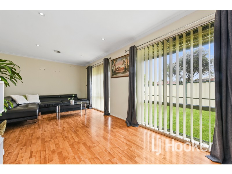 18 Summit Court, Hampton Park VIC 3976