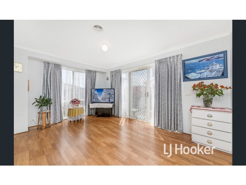 8/6-8 Strabane Way, Hampton Park VIC 3976