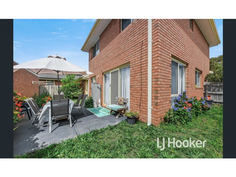 8/6-8 Strabane Way, Hampton Park VIC 3976