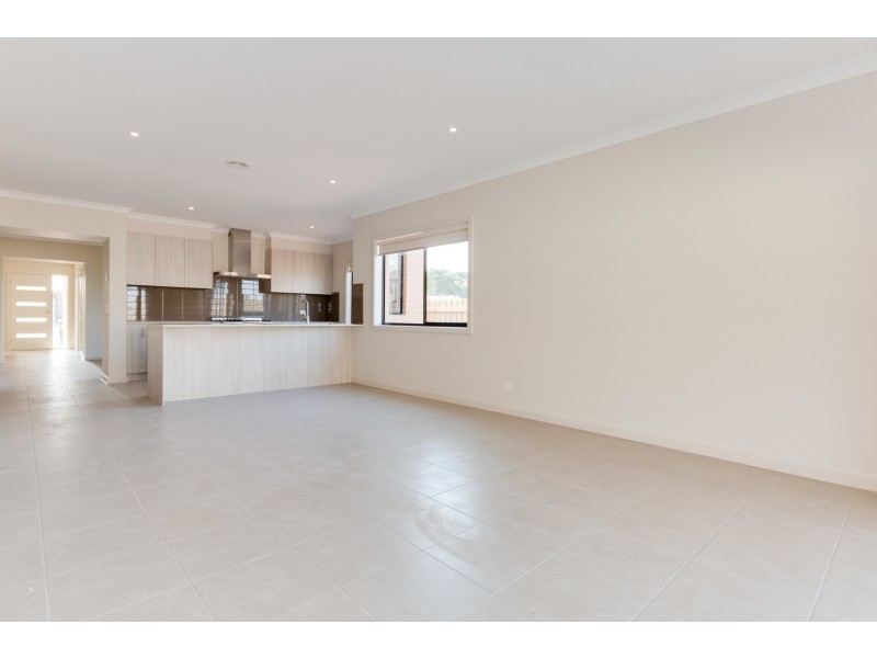 47 Haflinger Avenue, Cranbourne East VIC 3977