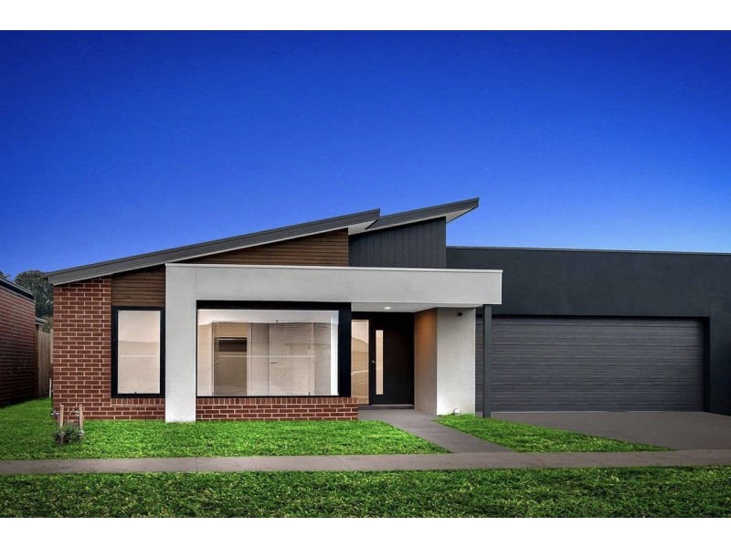 8 Detroit Avenue, Cranbourne East VIC 3977