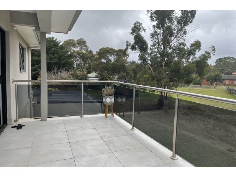 30A Green Valley, Hampton Park VIC 3976