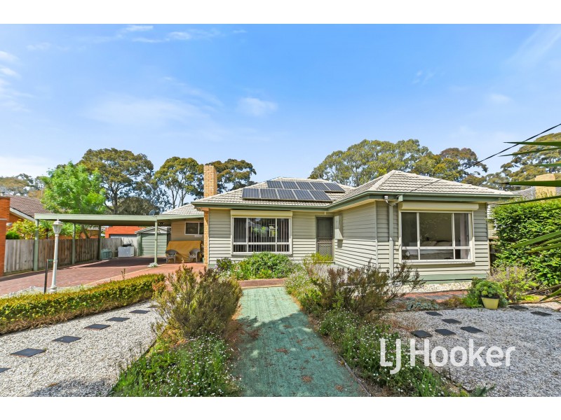 8 Bride Avenue, Hampton Park VIC 3976
