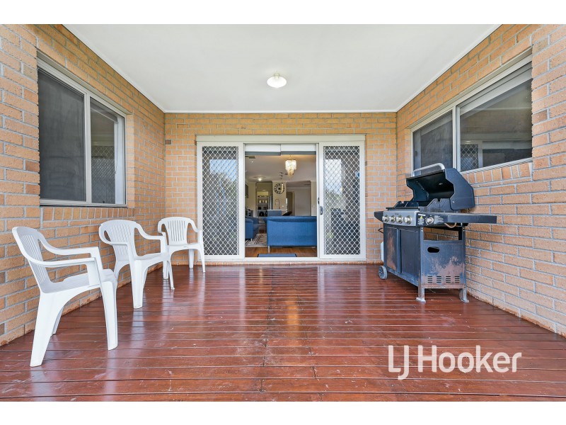 73 Prendergast Avenue, Cranbourne East VIC 3977