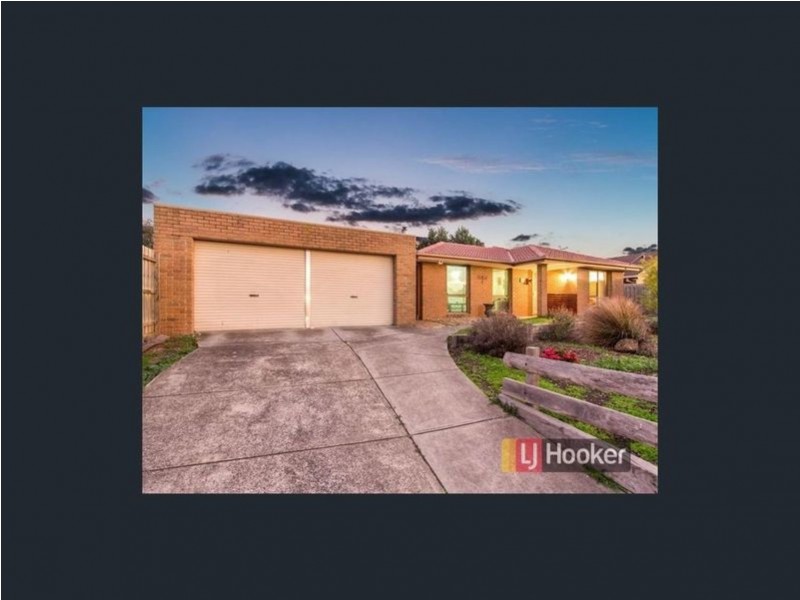 24 General Joshua Drive, Hampton Park VIC 3976