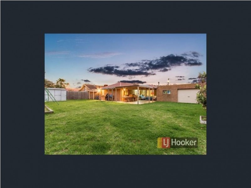 24 General Joshua Drive, Hampton Park VIC 3976