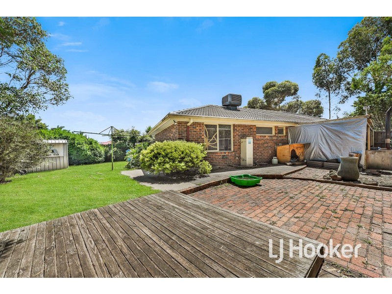 175 Endeavour Drive, Cranbourne North VIC 3977