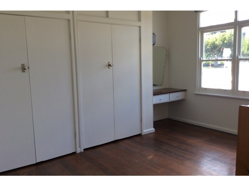 35 Kareela Road, Frankston VIC 3199