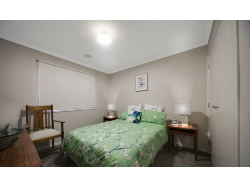 14 Brocker Street, Clyde North VIC 3978