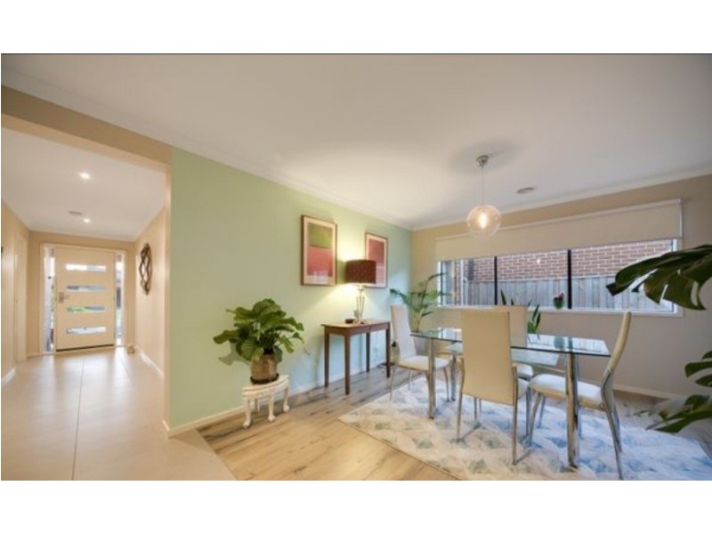 14 Brocker Street, Clyde North VIC 3978