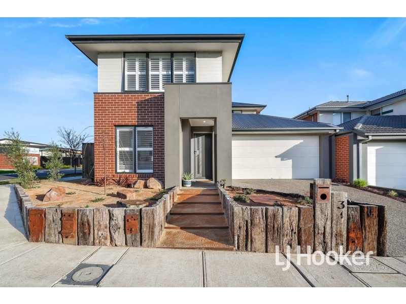 3 Swindale Way, Clyde North VIC 3978