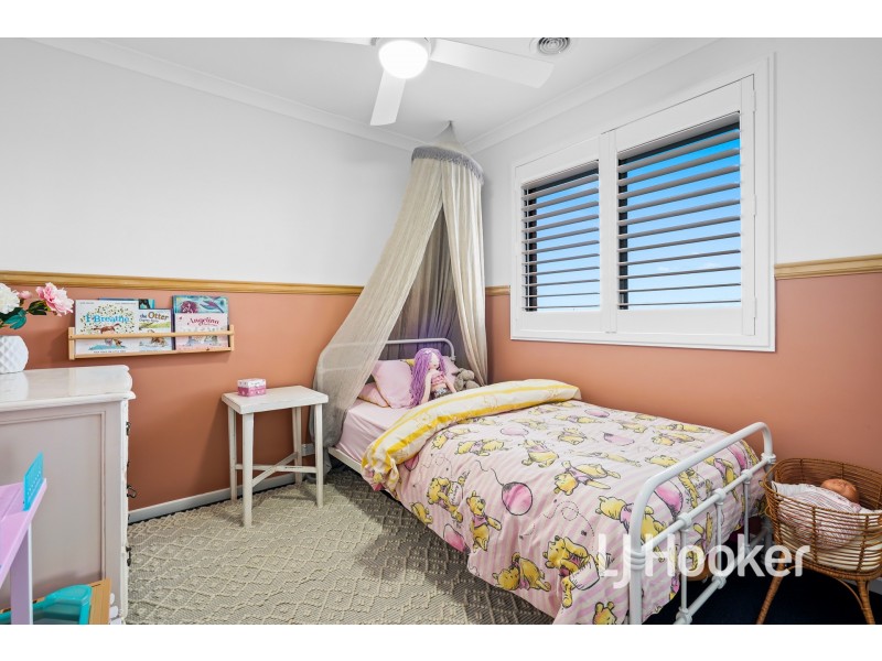 3 Swindale Way, Clyde North VIC 3978