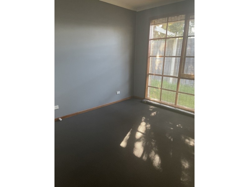 31 Woodlands Crescent, Narre Warren VIC 3805