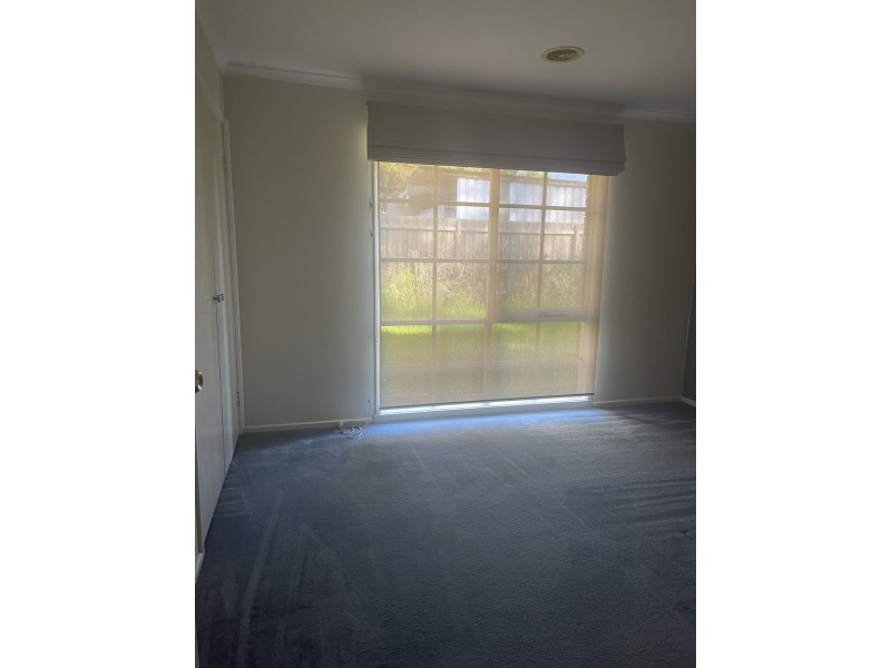 31 Woodlands Crescent, Narre Warren VIC 3805