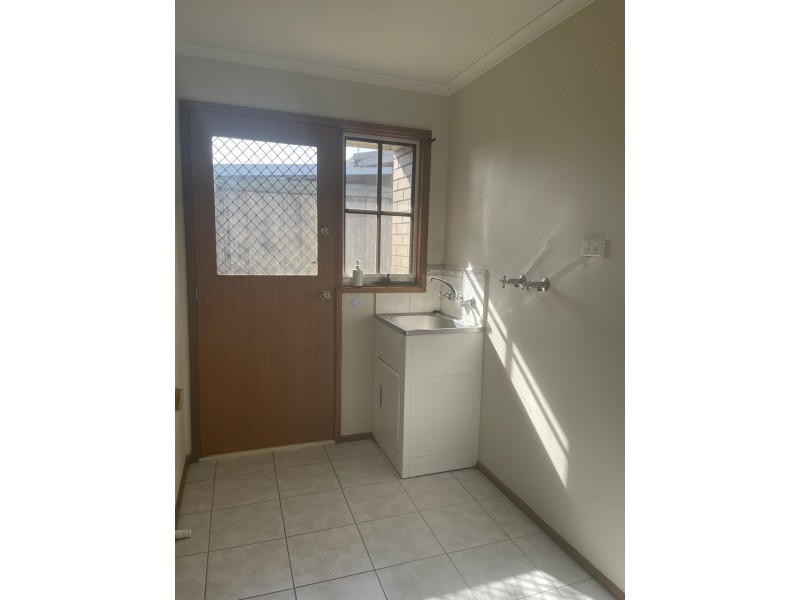 31 Woodlands Crescent, Narre Warren VIC 3805