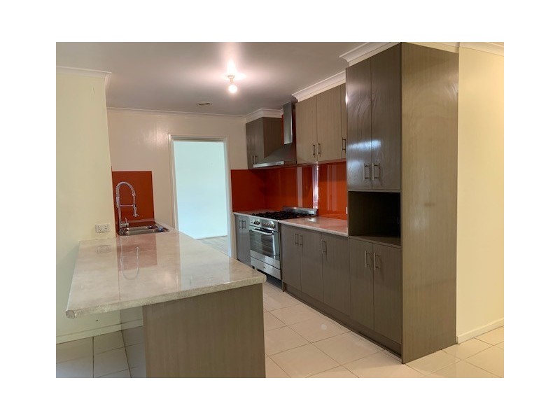 61 Pound Road, Hampton Park VIC 3976