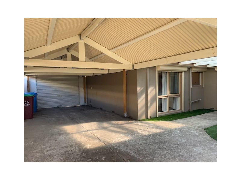 61 Pound Road, Hampton Park VIC 3976