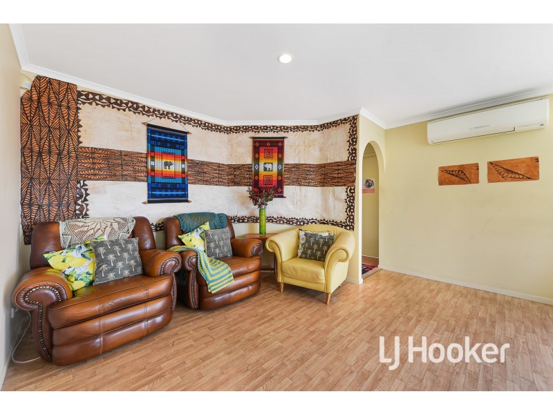 8 Highmount Drive, Hampton Park VIC 3976
