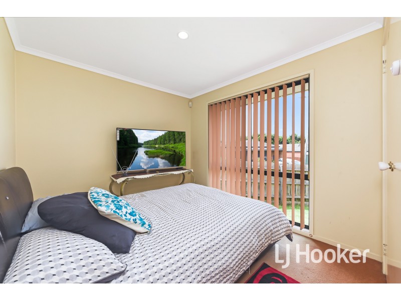 8 Highmount Drive, Hampton Park VIC 3976