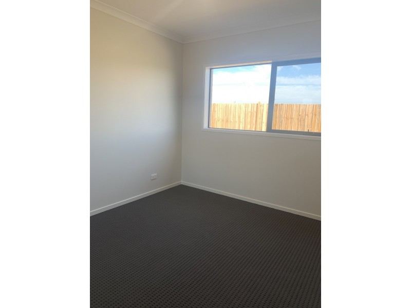 4 Abacot Street, Clyde North VIC 3978