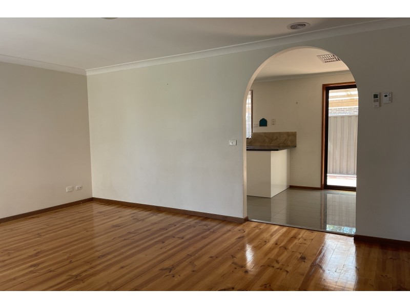 1/125 Fordholm Road, Hampton Park VIC 3976