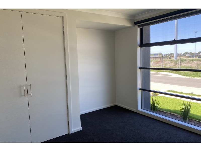 11 Camaro Drive, Cranbourne East VIC 3977