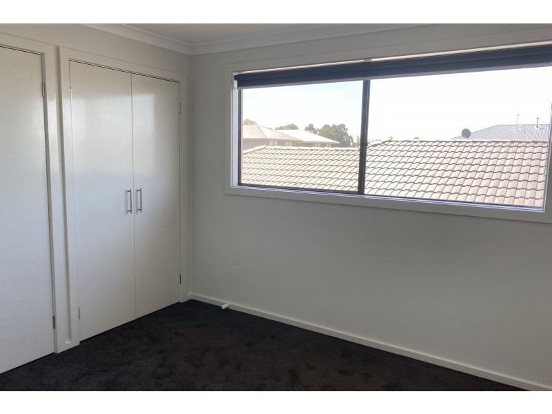 11 Camaro Drive, Cranbourne East VIC 3977