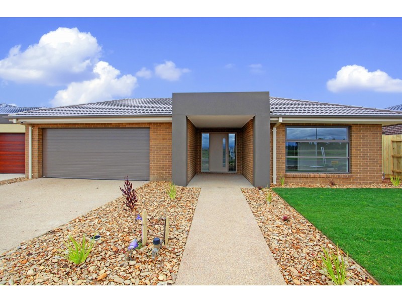 58 Haflinger Avenue, Cranbourne East VIC 3977