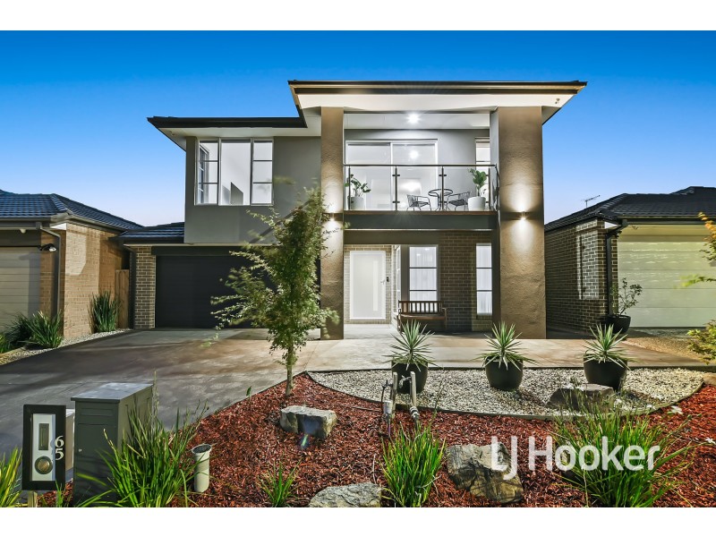 65 Thoroughbred Drive, Clyde North VIC 3978