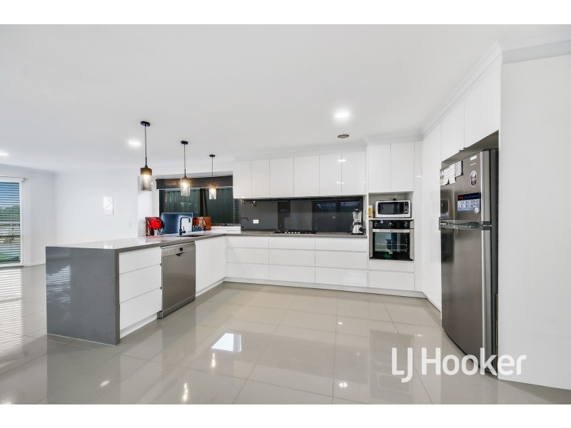 17 Dairy Farm Terrace, Hampton Park VIC 3976