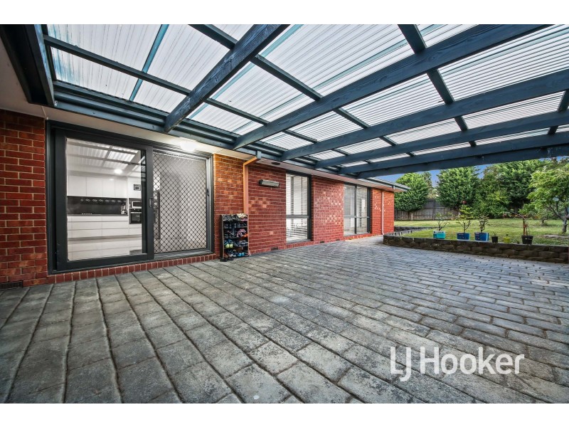 17 Dairy Farm Terrace, Hampton Park VIC 3976