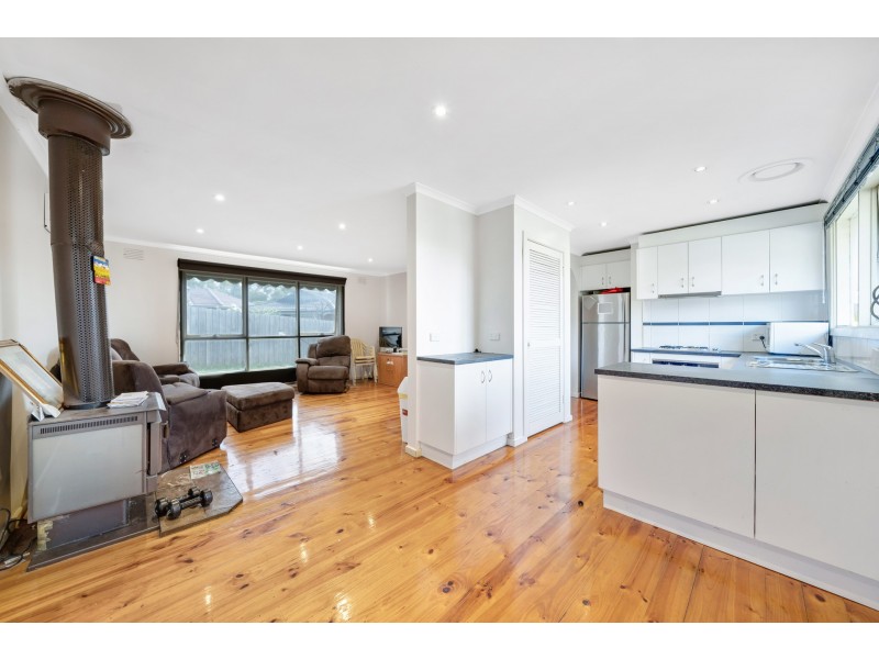 1/8 Rebecca Street, Doveton VIC 3177