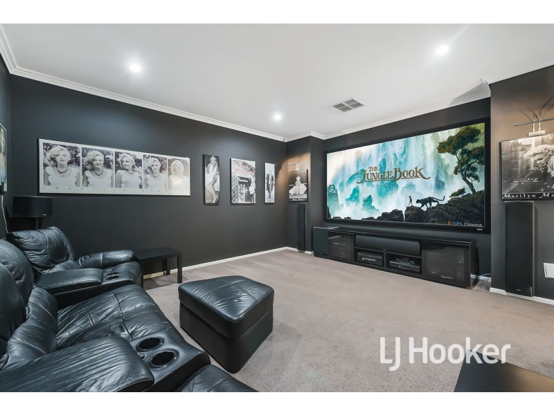 45 Von Nida Drive, Cranbourne North VIC 3977