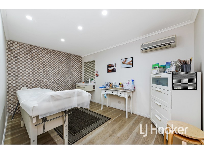 45 Von Nida Drive, Cranbourne North VIC 3977