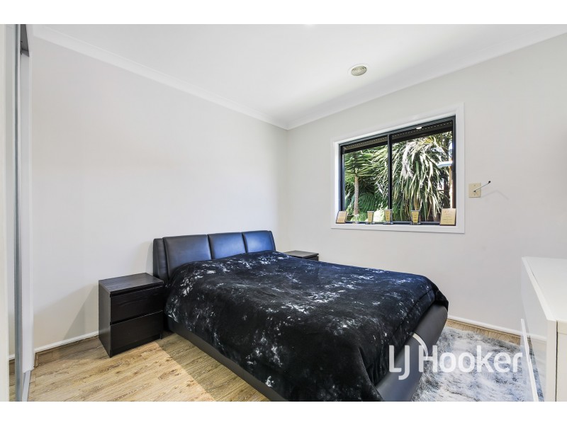 45 Von Nida Drive, Cranbourne North VIC 3977